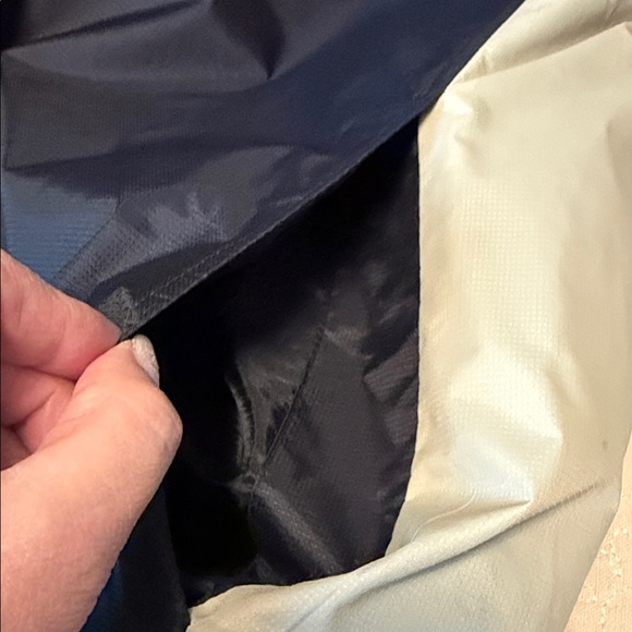 Dockers Golf Men’s Size Large Navy and Cream Jacket - Picture 6 of 8